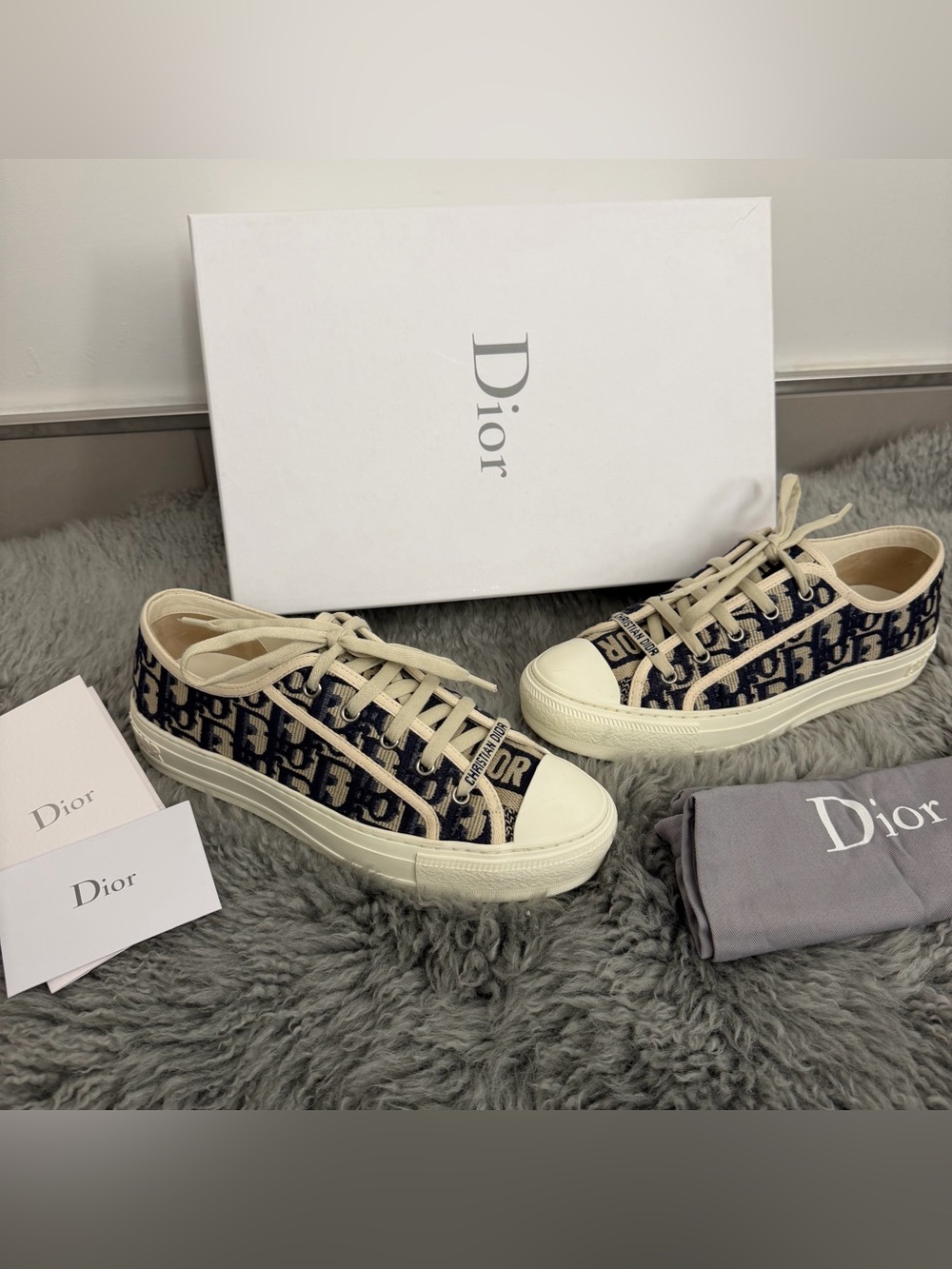 Dior Walk’n’Dior Oblique Low-Top Sneakers Navy – Women’s EU 38/ US 8